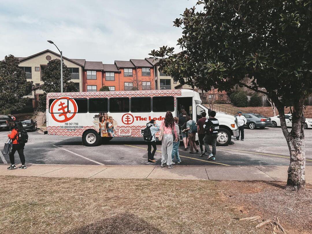SHUTTLE TO CAMPUS