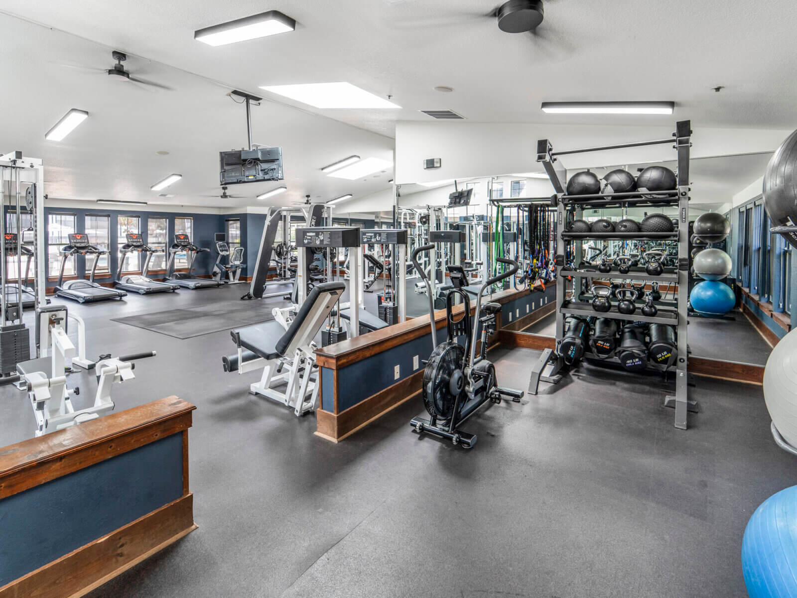 UPGRADED FITNESS CENTER